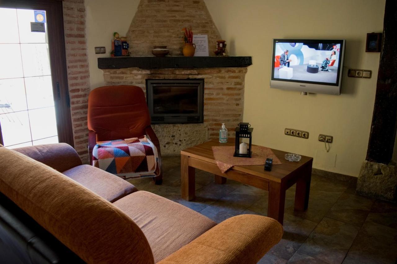 Vivienda Turistica El Caneco ทอร์เดซียัส ภายนอก รูปภาพ