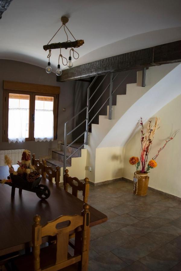 Vivienda Turistica El Caneco ทอร์เดซียัส ภายนอก รูปภาพ
