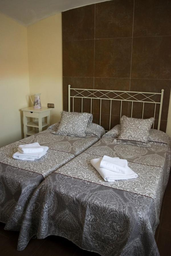 Vivienda Turistica El Caneco ทอร์เดซียัส ภายนอก รูปภาพ